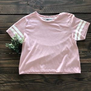 Pink cropped shirt